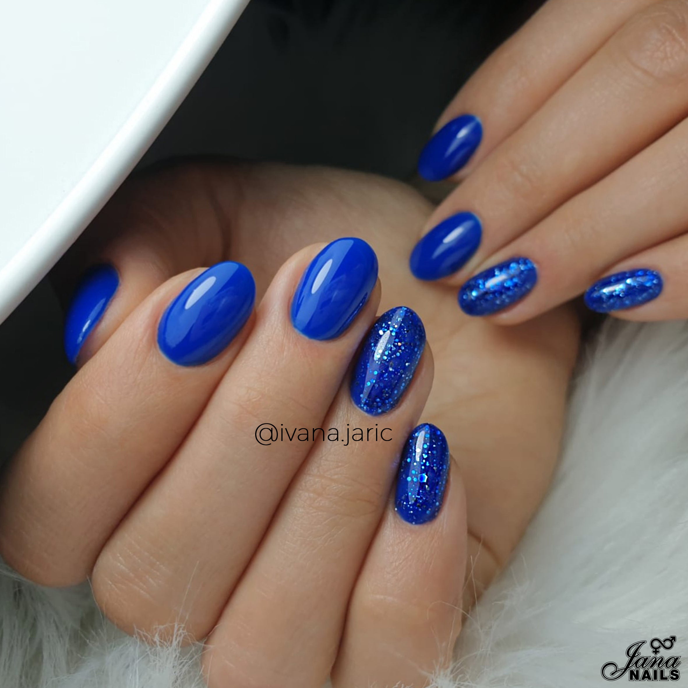 J-LAQUE #195 -"Frosted Lake" - 10ml